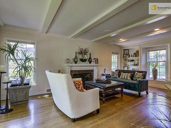 4th image of 5632 Tahoe Ln