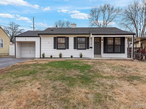 2 Derby Ln, Saint Peters, MO 63376