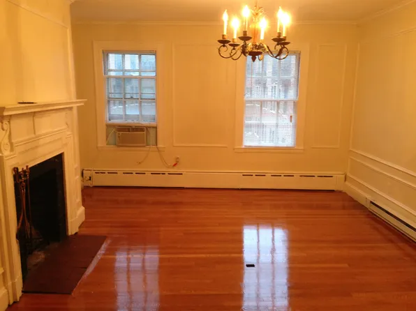 128 Chestnut St #54A, Boston, MA 02108