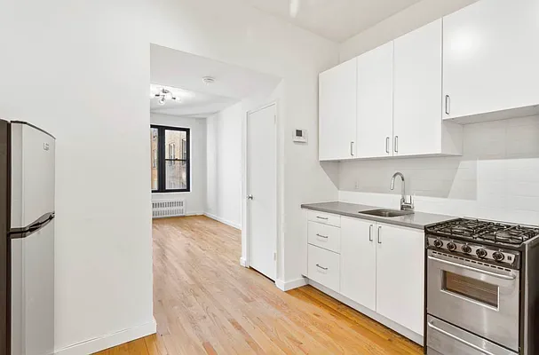 Rented by Douglas Elliman | media 9