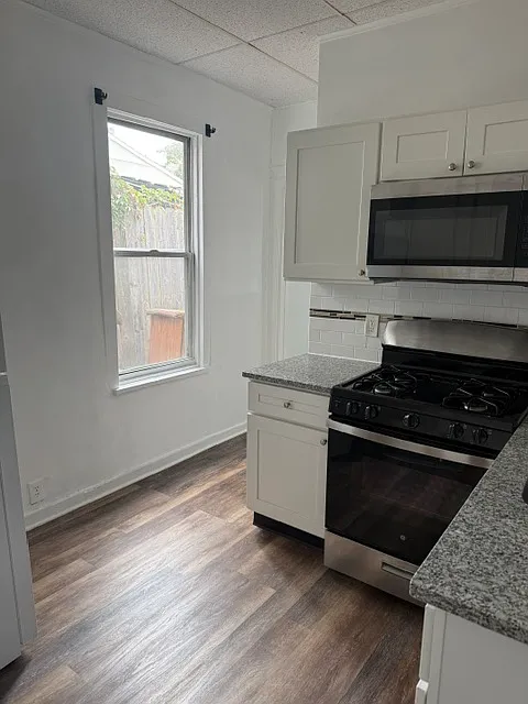 2 bed, 900 sqft, $1,550 — Photo 3