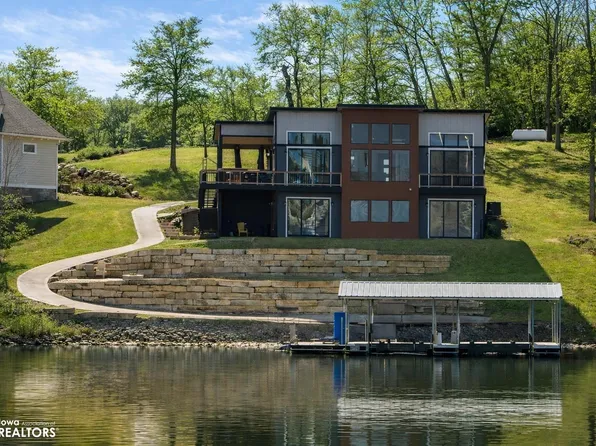 3126 Big Bend Rd, Ellston, IA 50074