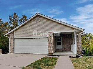 94 Prugh Ave, Xenia, OH 45385