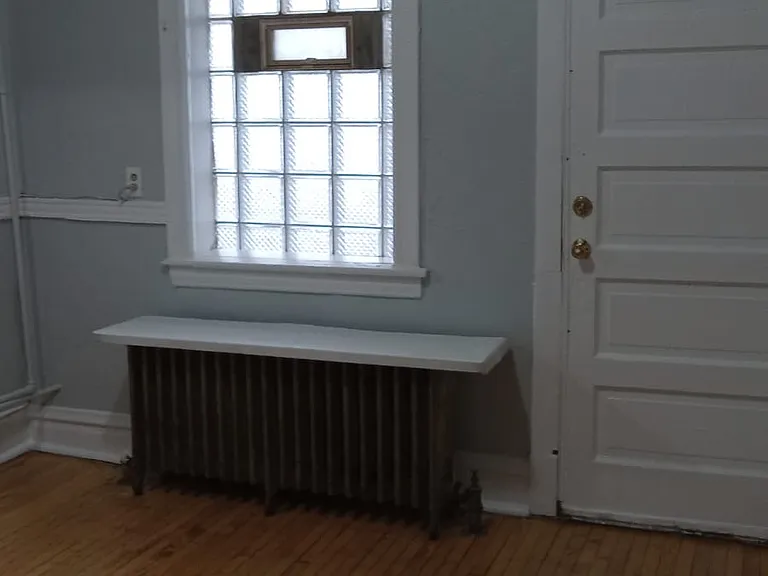 1512 E 73rd St #2 — Photo 35