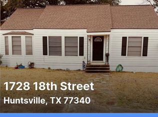 1728 18th St, Huntsville, TX 77340