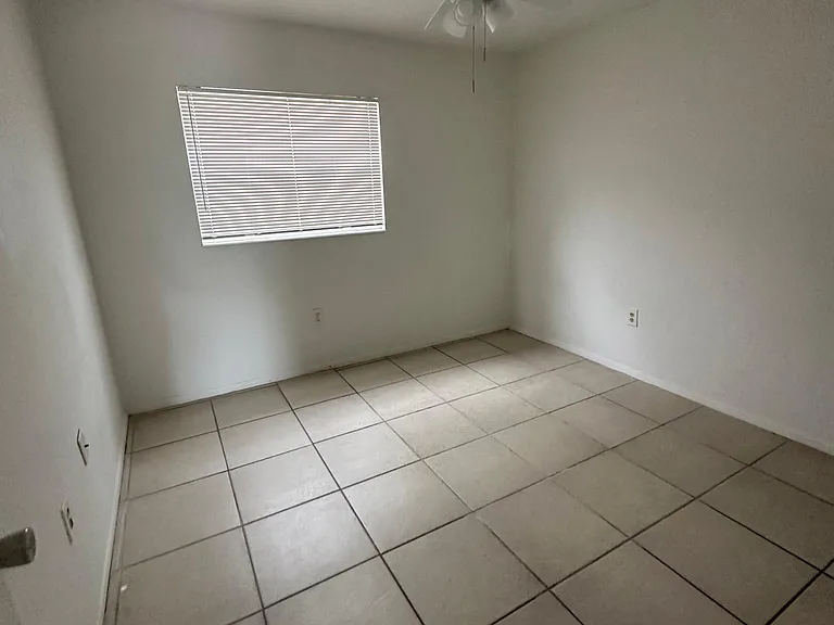 2135 Virginia Ave #13 — Photo 9