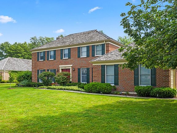 2nd image of 2343 Iroquois Dr