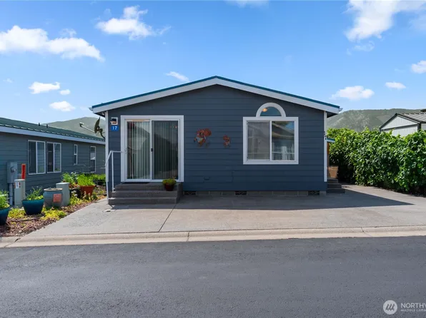 1000 State Route 150 #17, Manson, WA 98831