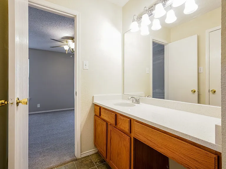 10648 Towerwood Dr — Photo 12