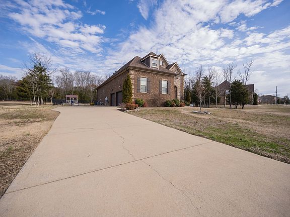 4th image of 5422 Stonewood Dr