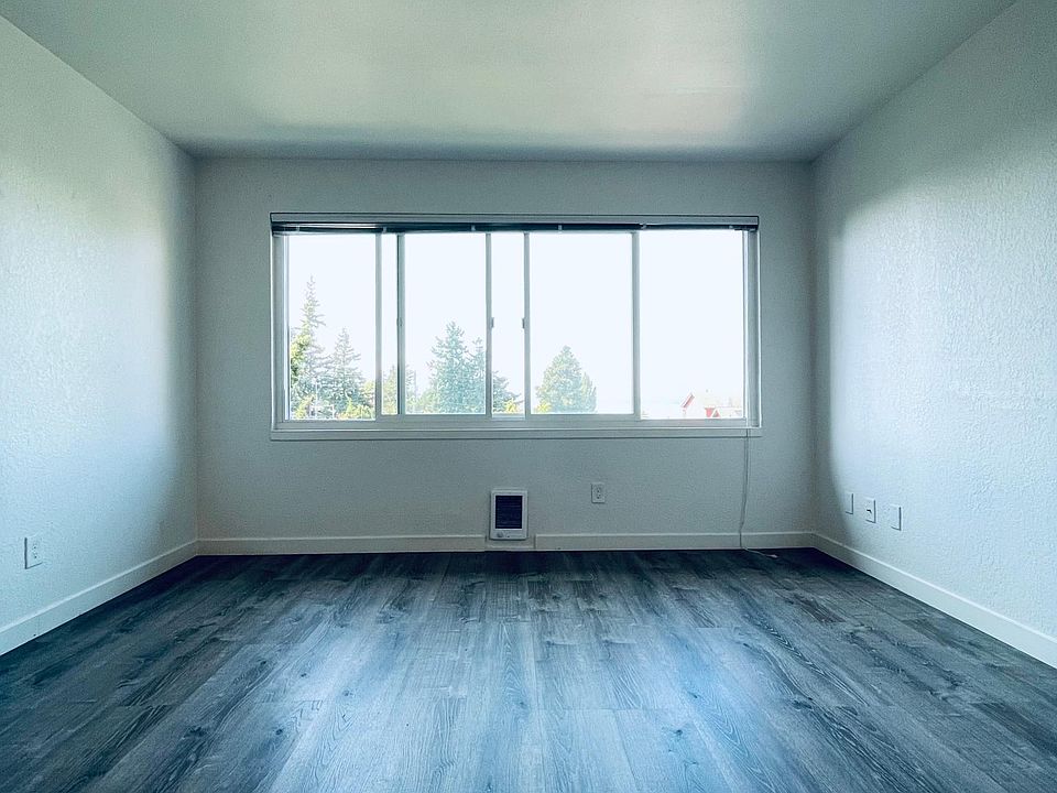 La Rae Apartments 5220 California Ave SW Seattle WA Zillow