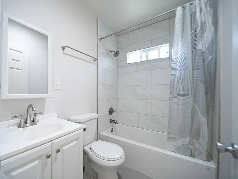120 E Shady Grove Dr — Photo 15