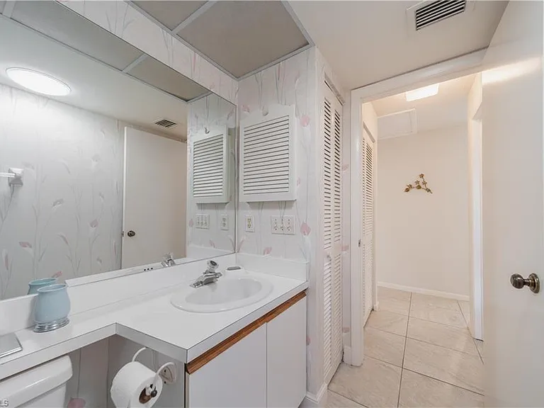 878 Meadowland Dr #G — Photo 15