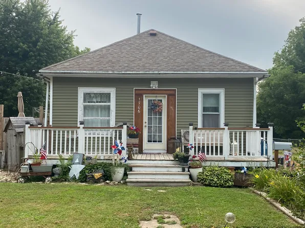 1706 S Church St, Streator, IL 61364