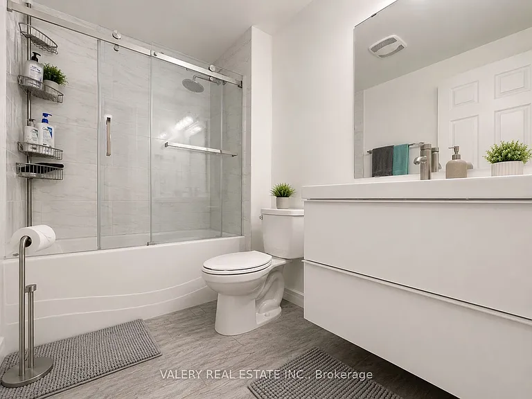 45 Hansen Rd N #20 — Photo 9