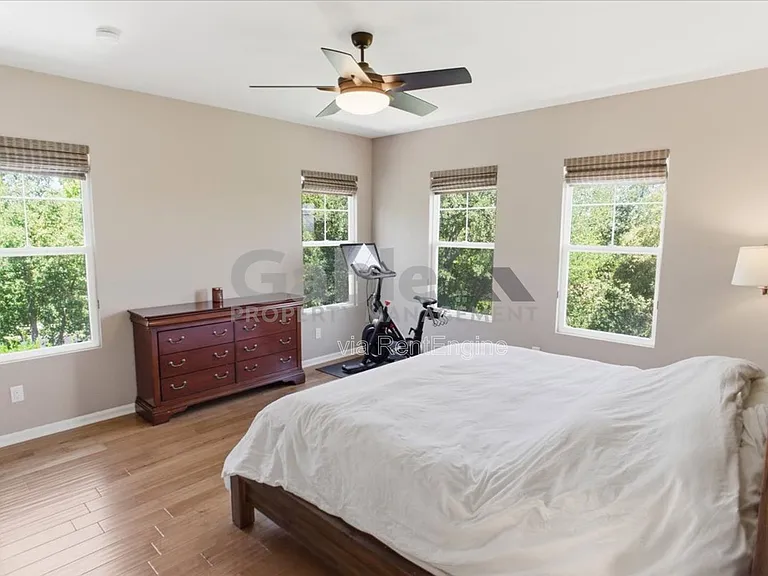 26882 Greenleaf Ct — Photo 15