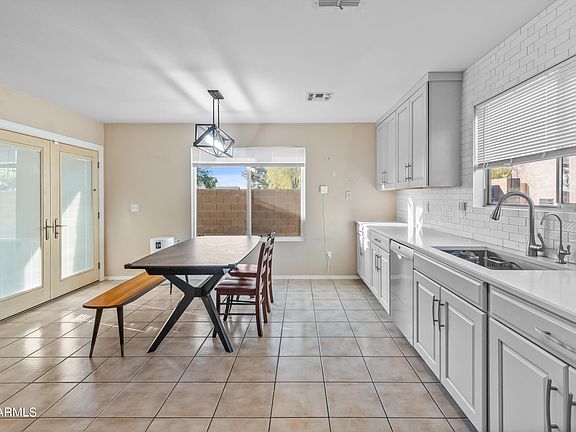 5th image of 18611 N 2nd Ave #2