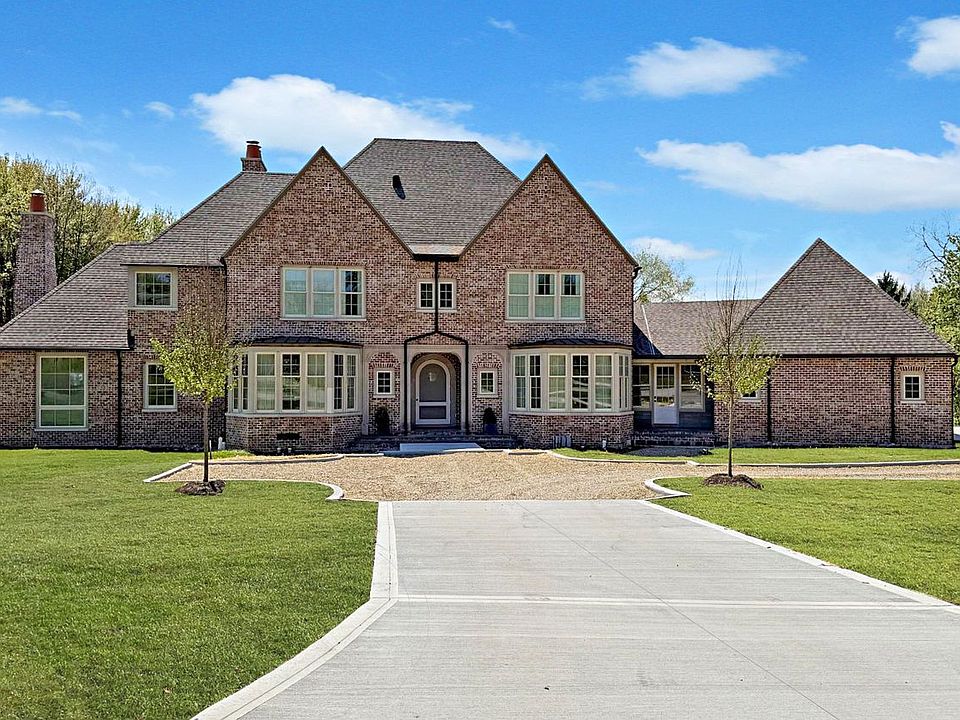 1st image of 2644 Heritage Ln
