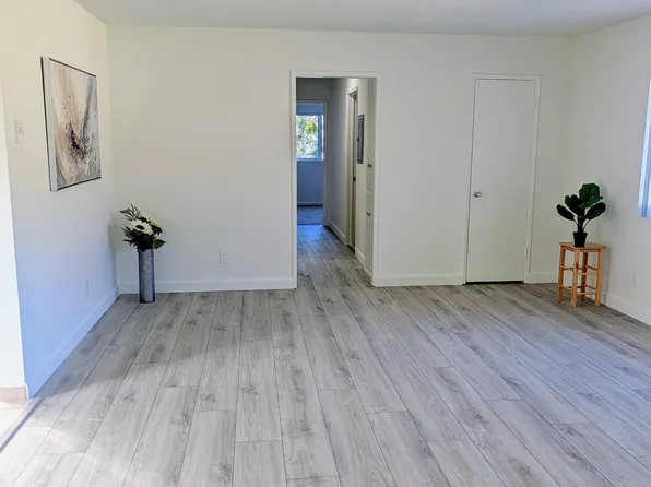 2890 W 235th St #9, Torrance, CA 90505