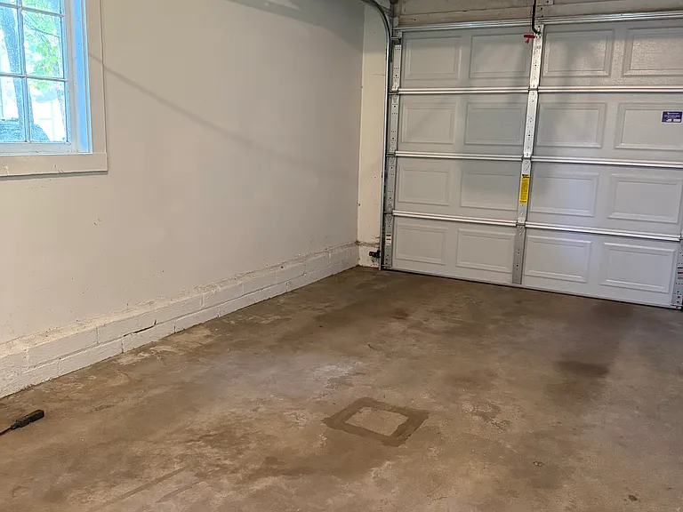 310 Washington Blvd — Photo 10