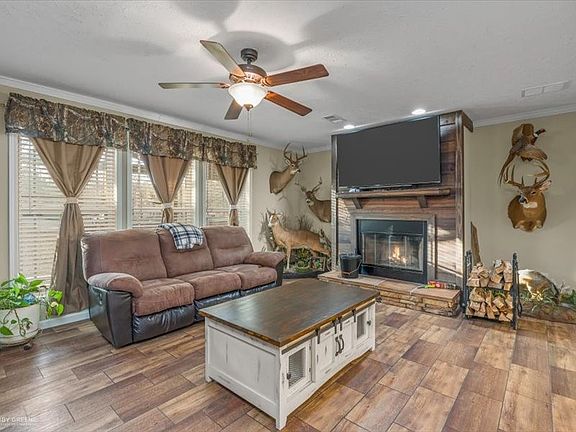 2nd image of 128 Gas Plant Rd