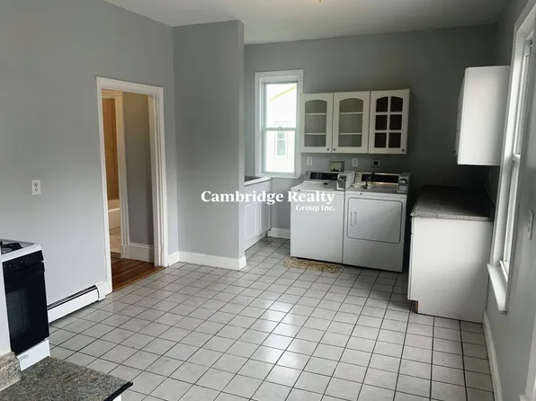 355 Medford St #2B, Somerville, MA 02145