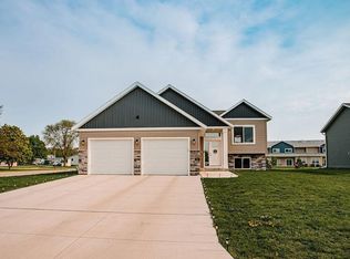 801 24th Ave NW, Austin, MN 55912