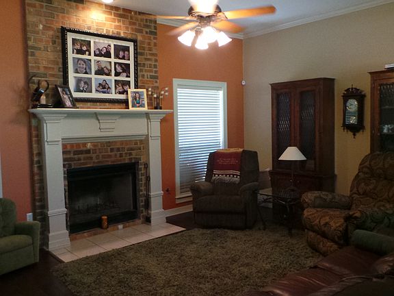 5th image of 400 Heritage Oaks Dr