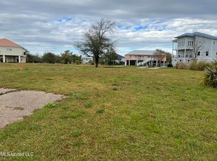 220 Kittiwake Dr #1, Pass Christian, MS 39571