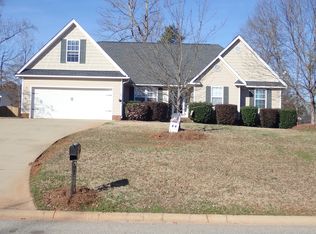 176 Tanners Mill Rd, Chapin, SC 29036