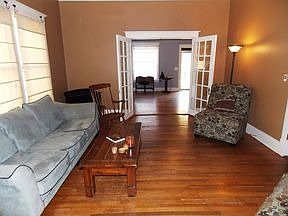 3rd image of 2420 Pinehurst Blvd