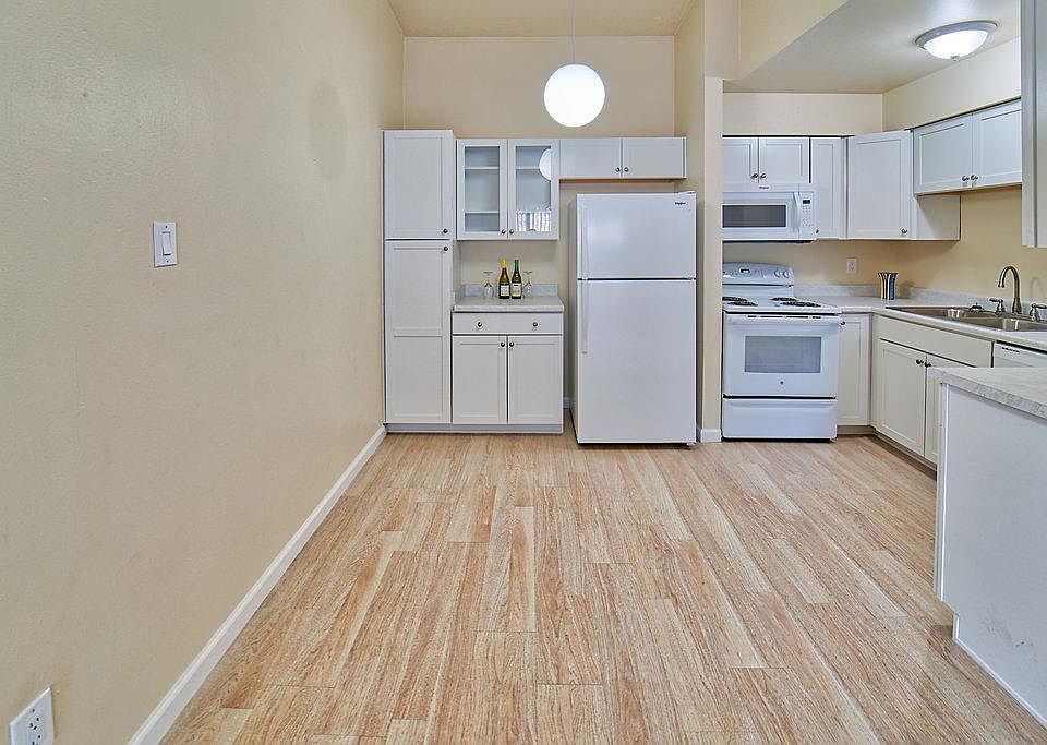 1st image of 2713 Wyoming Blvd NE APT 2