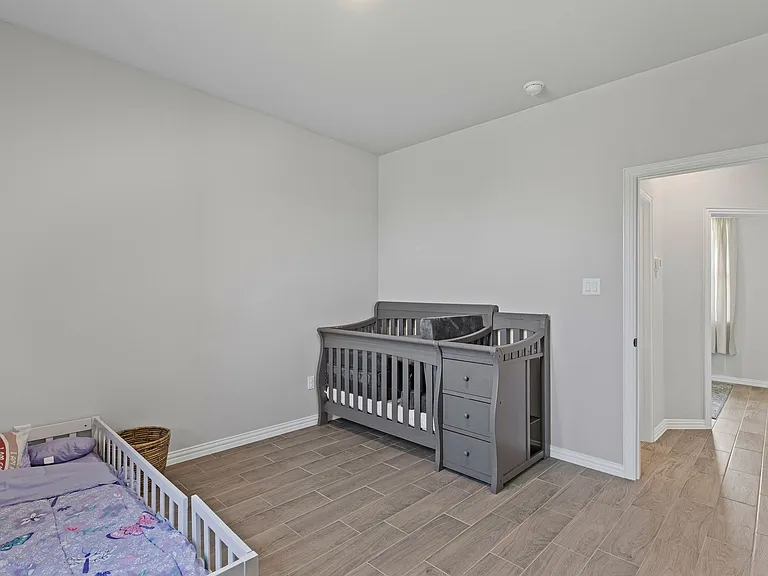6111 Collins Ct — Photo 18