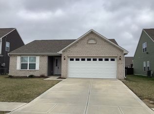 863 Coralberry Ln, Greenwood, IN 46143