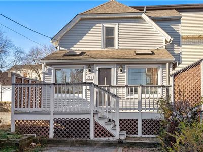 726 N Main St, Woonsocket, RI, 02895