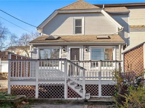 726 N Main St, Woonsocket, RI 02895