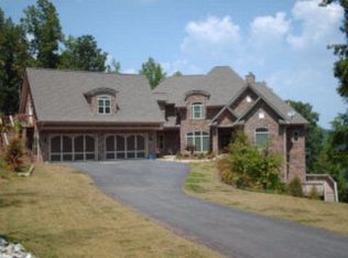 2215 Bates Branch Rd, Franklin, NC 28734