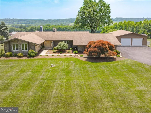 102 Upper Valley Rd, Christiana, PA 17509