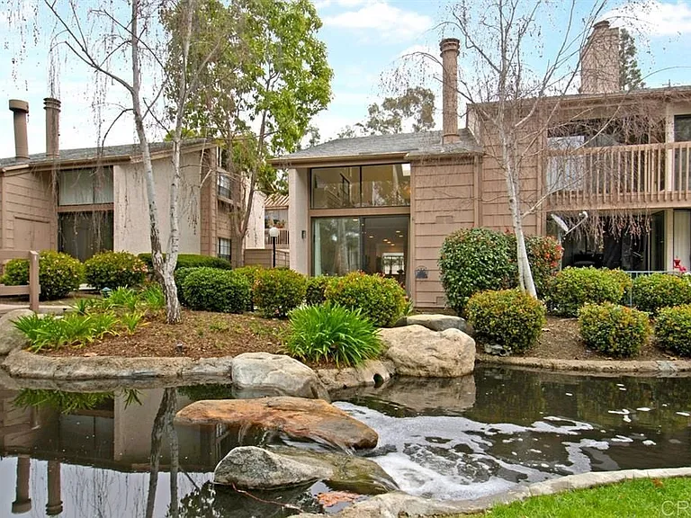 26701 Quail Crk #261 — Photo 1