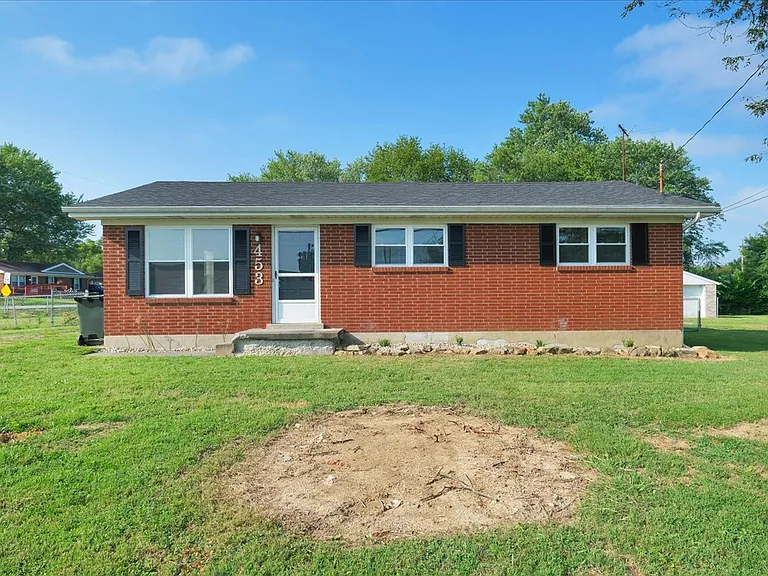 453 Flatlick Rd — Photo 1