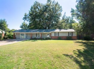 203 Lawndale Dr, Memphis, TN 38109