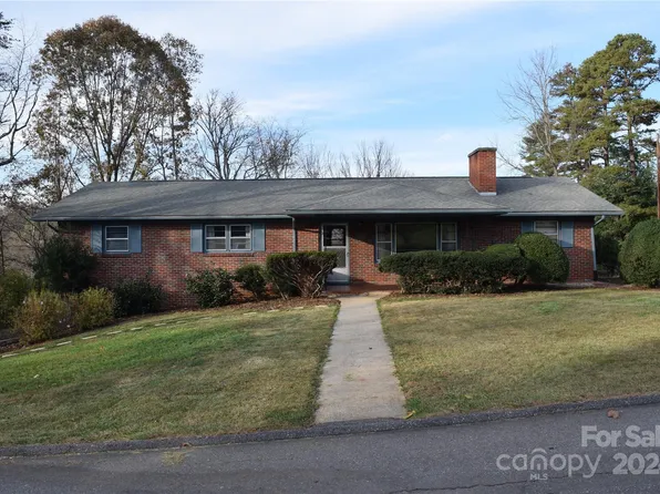 21 Sunset Dr, Weaverville, NC 28787