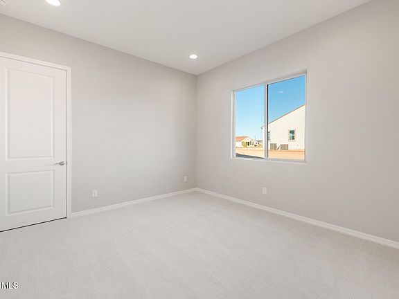 4th image of 26930 W RENEE Drive