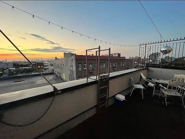 171 Suydam St #4R — Photo 57