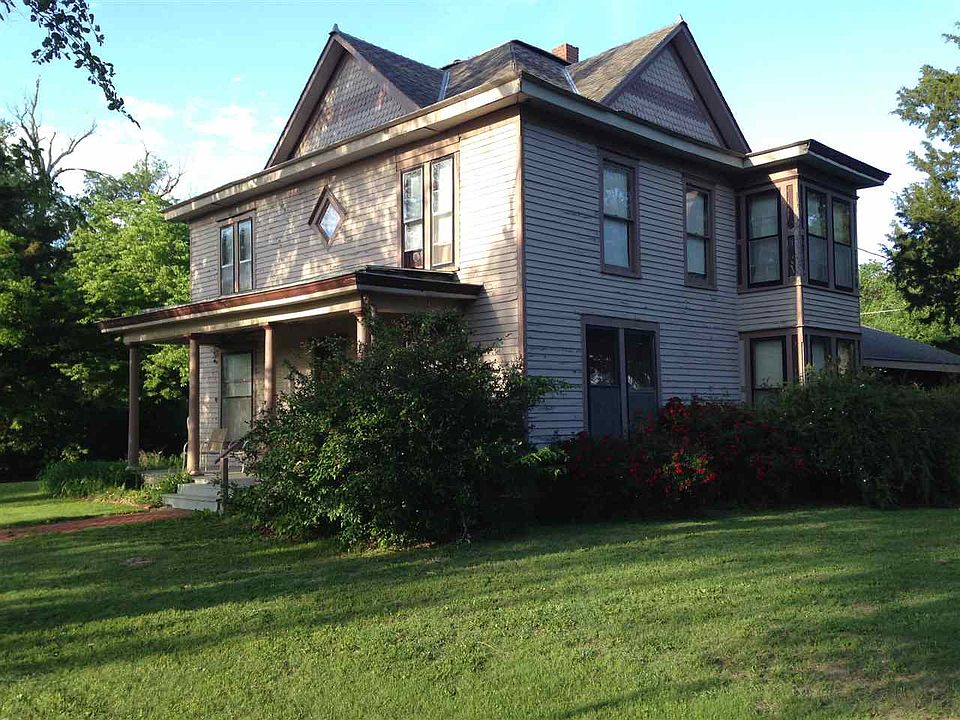 1st image of 216 N Green Ave