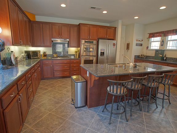 5th image of 23514 Underwood Cir