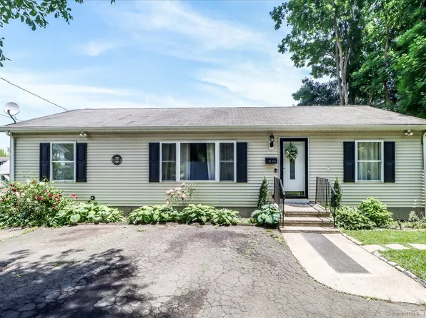 53-1/2 Washington Avenue, Danbury, CT 06810