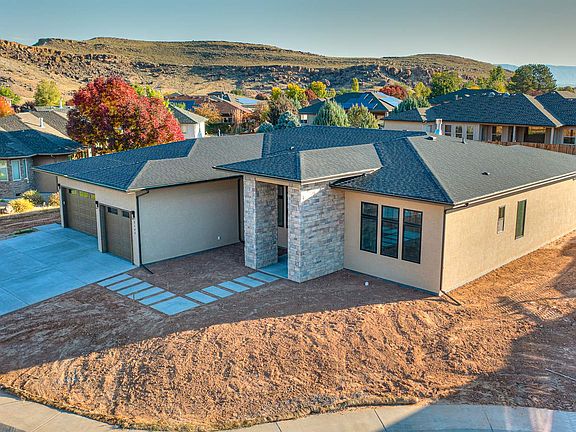 3rd image of 2165 Peregrine Ct
