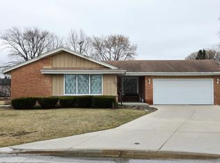 4958 Seton Pl, Greendale, WI 53129