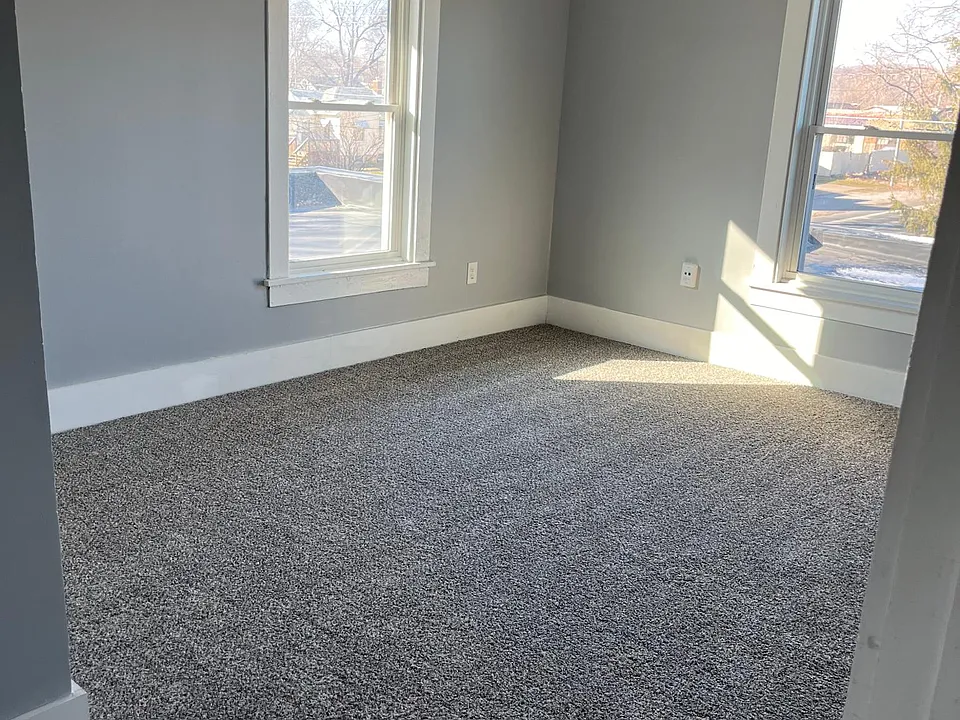 430 2nd Ave W #3